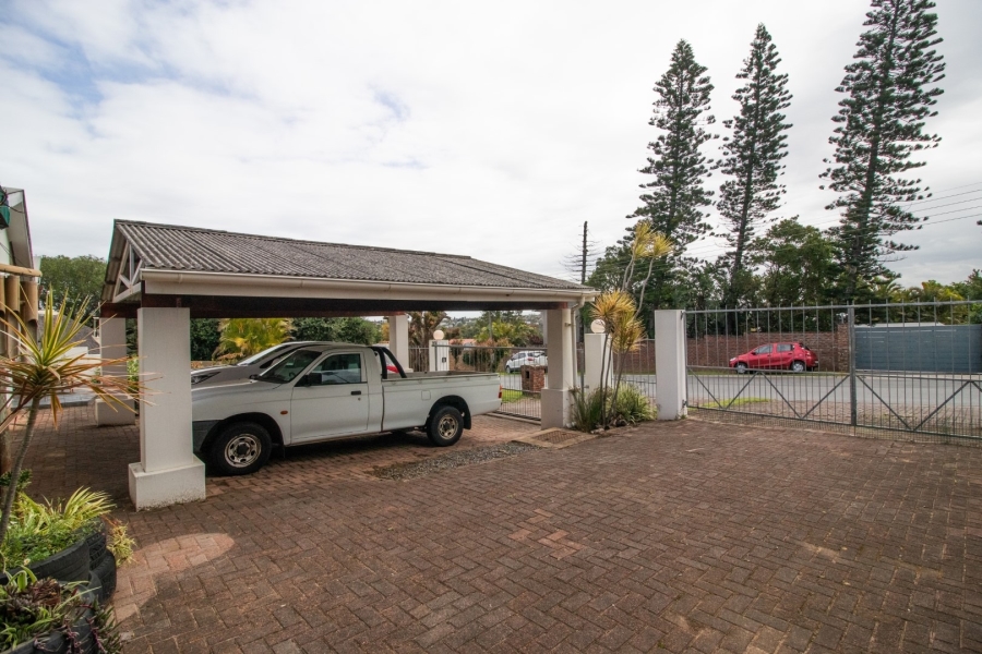 4 Bedroom Property for Sale in Beacon Bay Eastern Cape